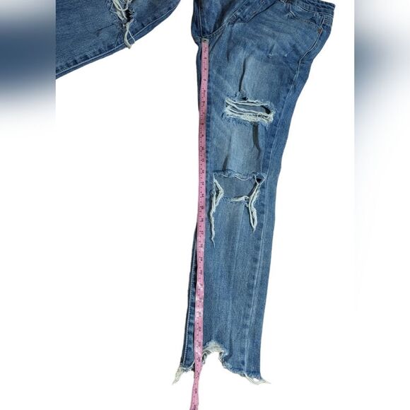 Special A Destroyed High Waisted Cropped Jeans Size 3 S - Picture 5 of 7